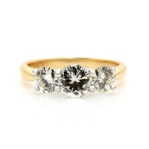 Three Stone Graduated Diamond Ring