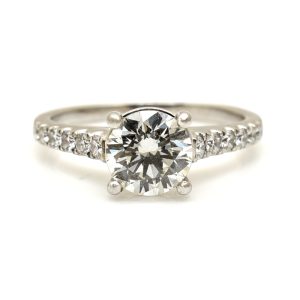 Stunning Platinum Diamond Ring