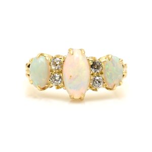 Stunning Victorian opal & Diamond Ring