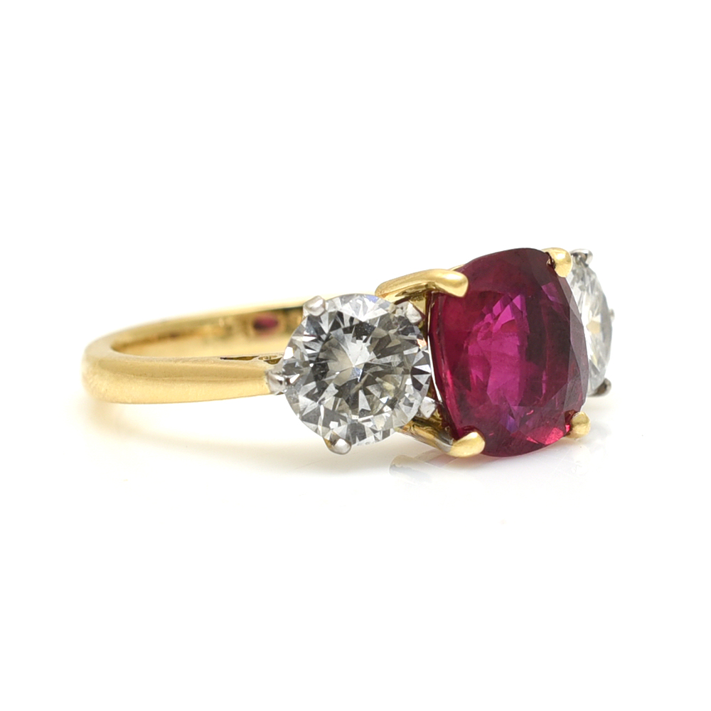 Fantastic Three Stone Natural Ruby & Diamond Ring - Image 2