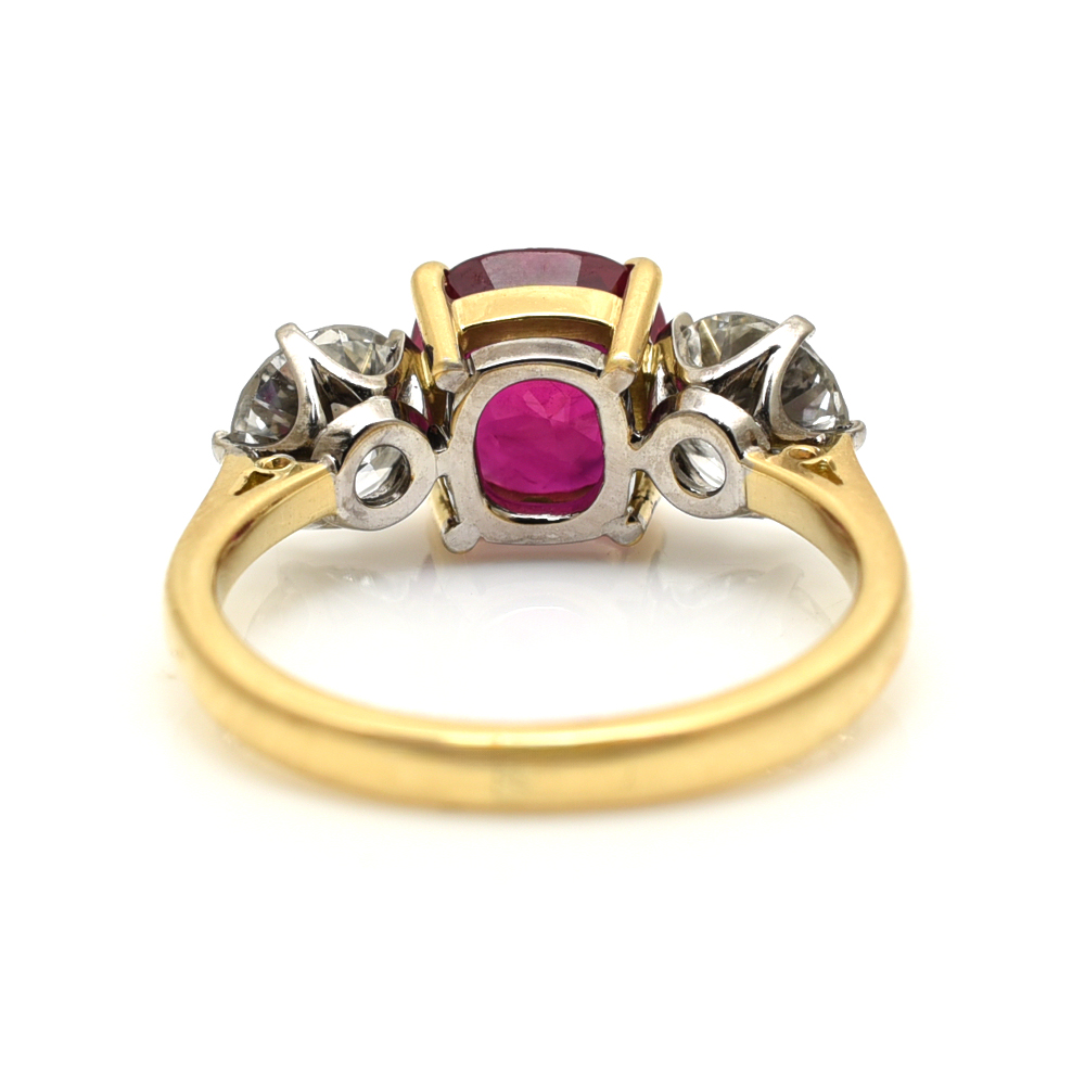Fantastic Three Stone Natural Ruby & Diamond Ring - Image 3