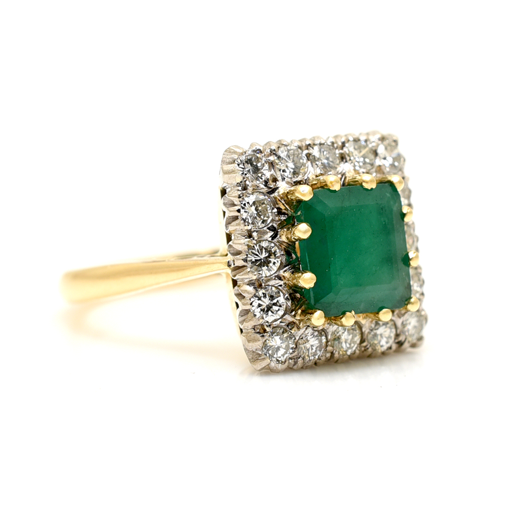Vintage Emerald & Diamond Cluster Ring - Image 2