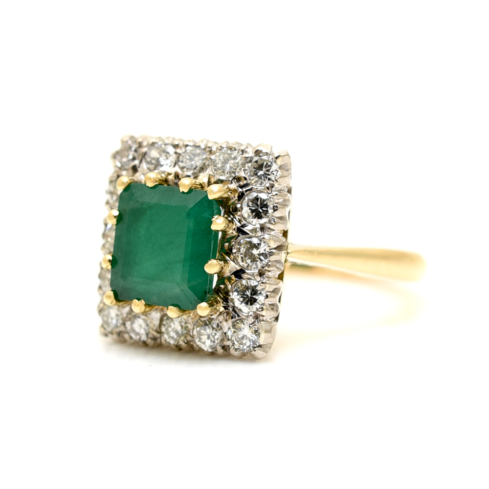 Vintage Emerald & Diamond Cluster Ring - Image 4