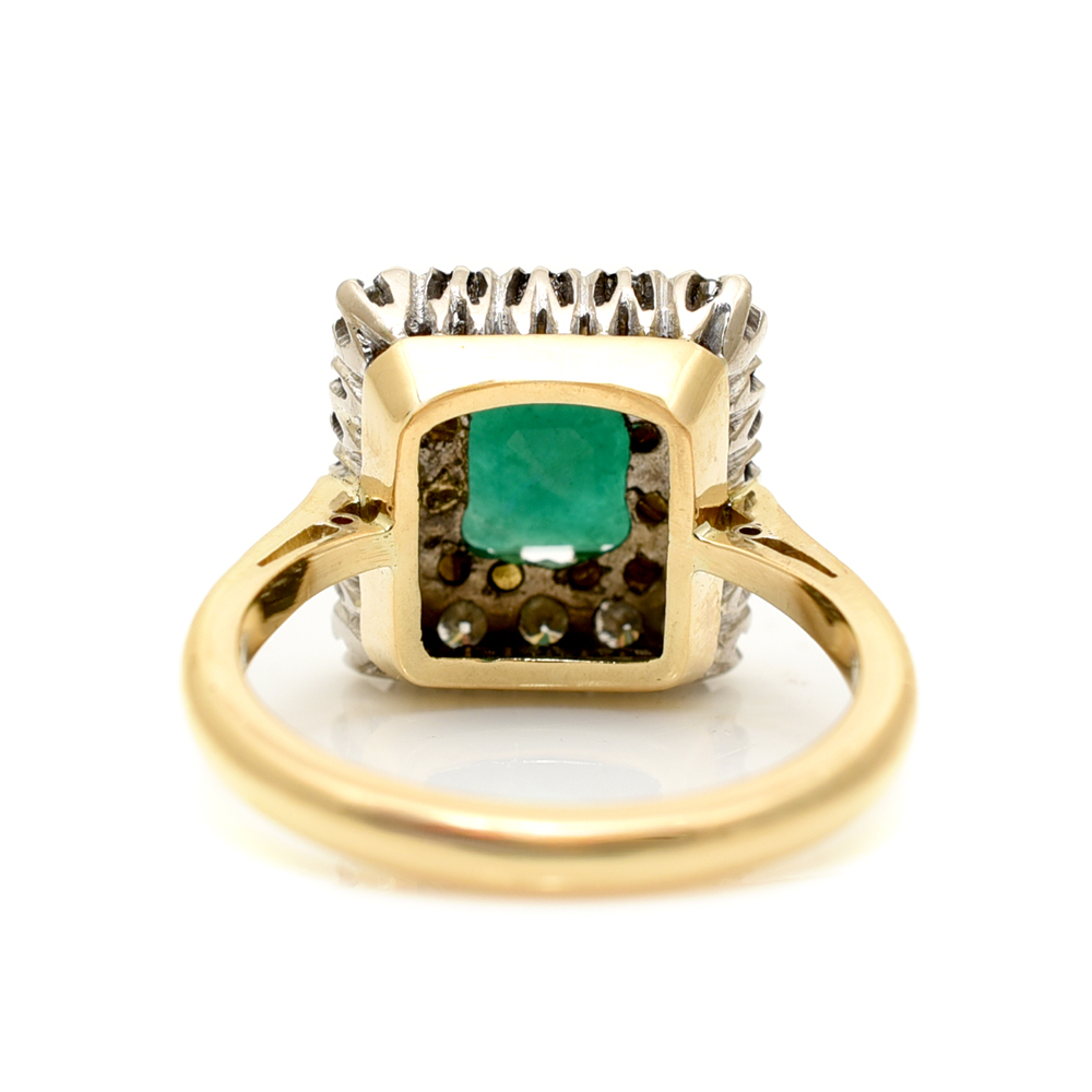Vintage Emerald & Diamond Cluster Ring - Image 3