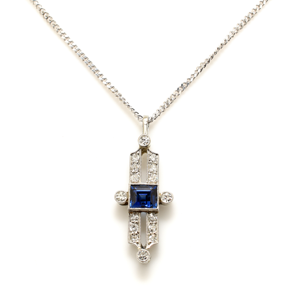 Beautiful Art Deco Sapphire & Diamond Pendant Necklace